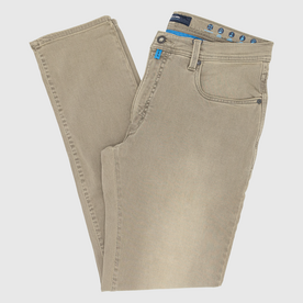 PIERRE-CARDIN-farmer_01.png