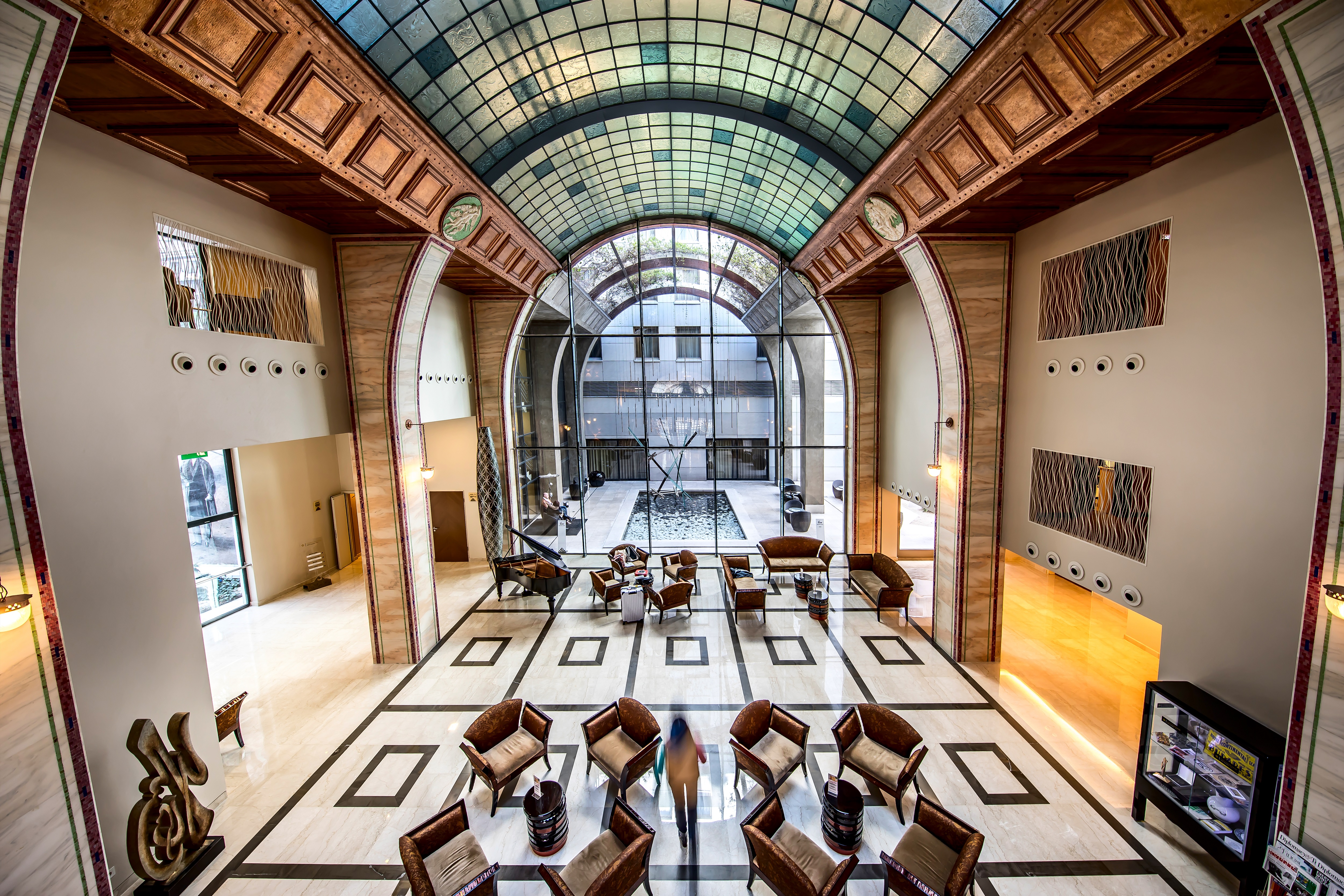 Continental_Hotel_Budapest.jpg